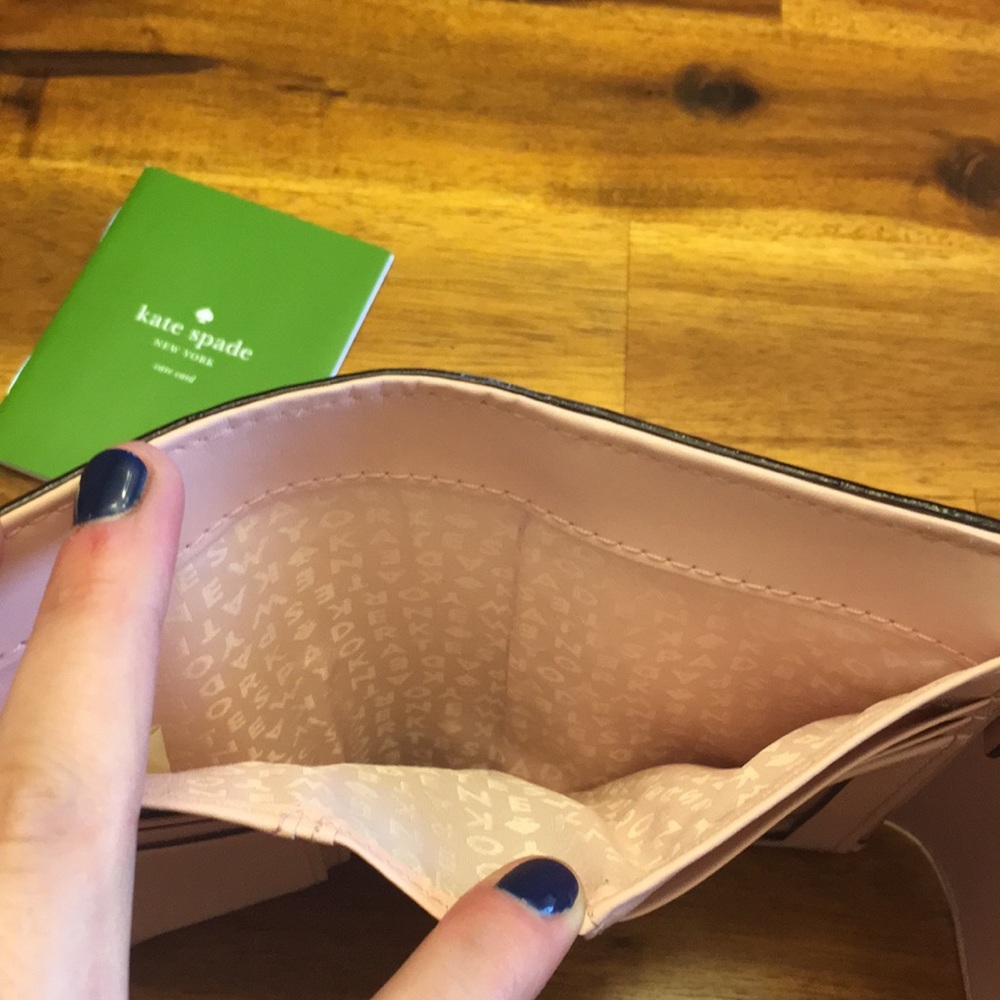 Kate Spade Wallet - Picture 3 of 4